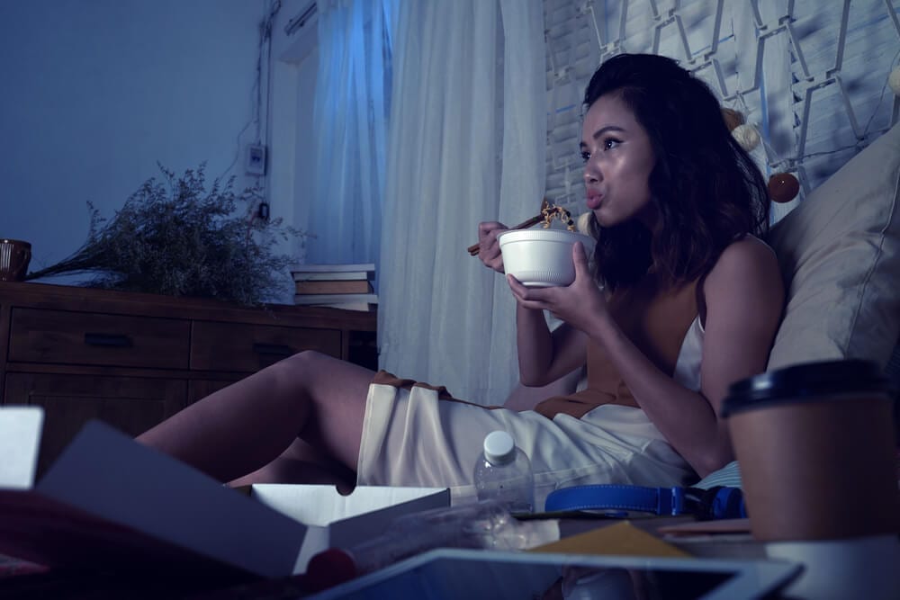 how to stop hunger cravings at night