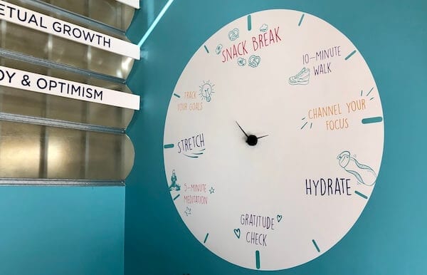 36 Office Decor Ideas To Revitalize Where You Work In 2023